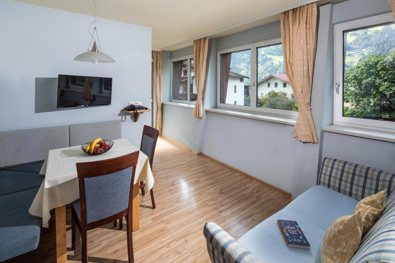 Apparthaus & Chalets Hofer Zell am Ziller Exterior photo