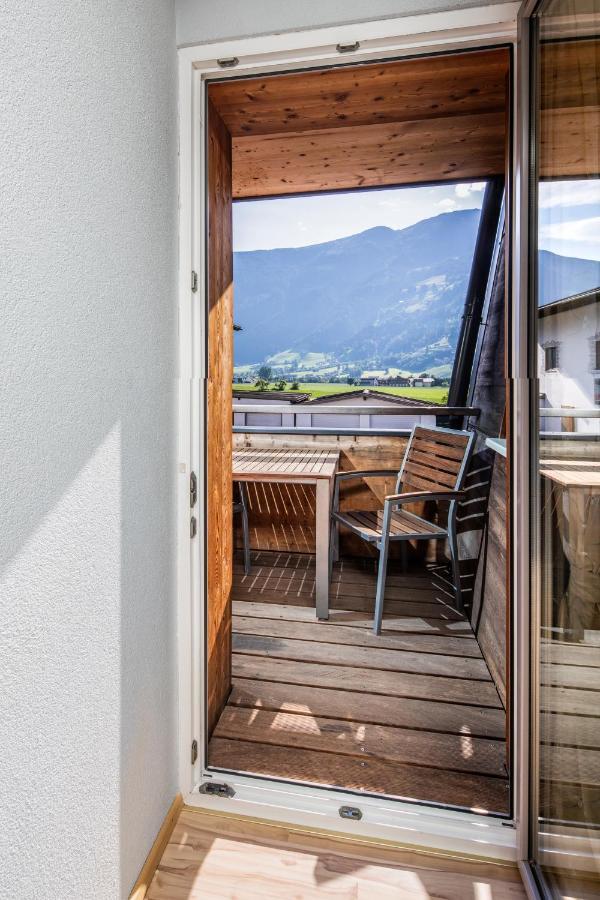 Apparthaus & Chalets Hofer Zell am Ziller Exterior photo