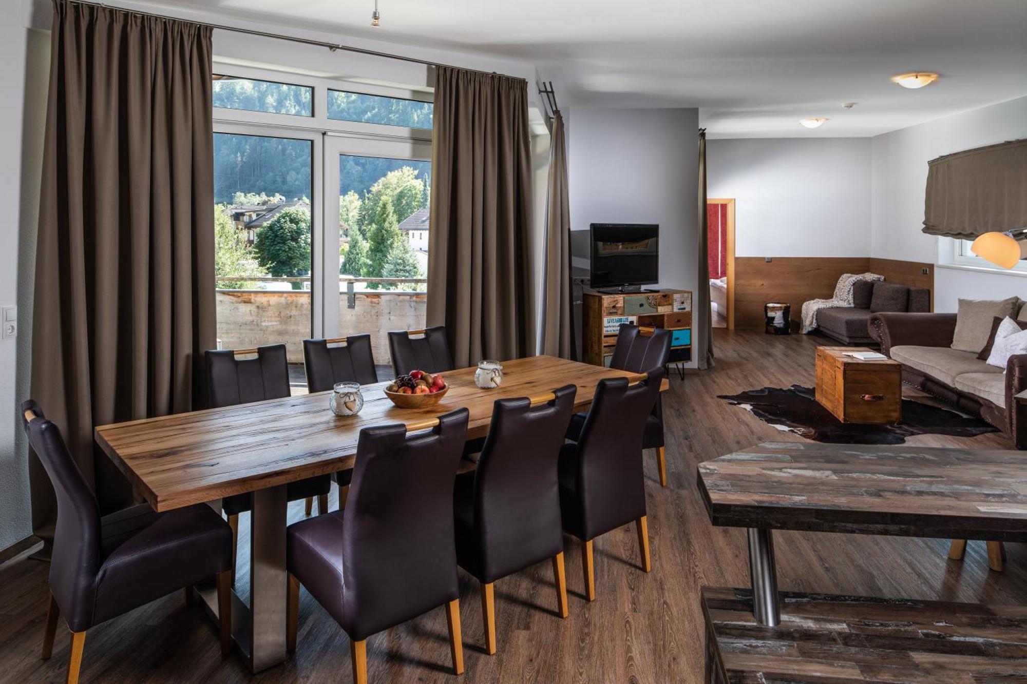 Apparthaus & Chalets Hofer Zell am Ziller Exterior photo