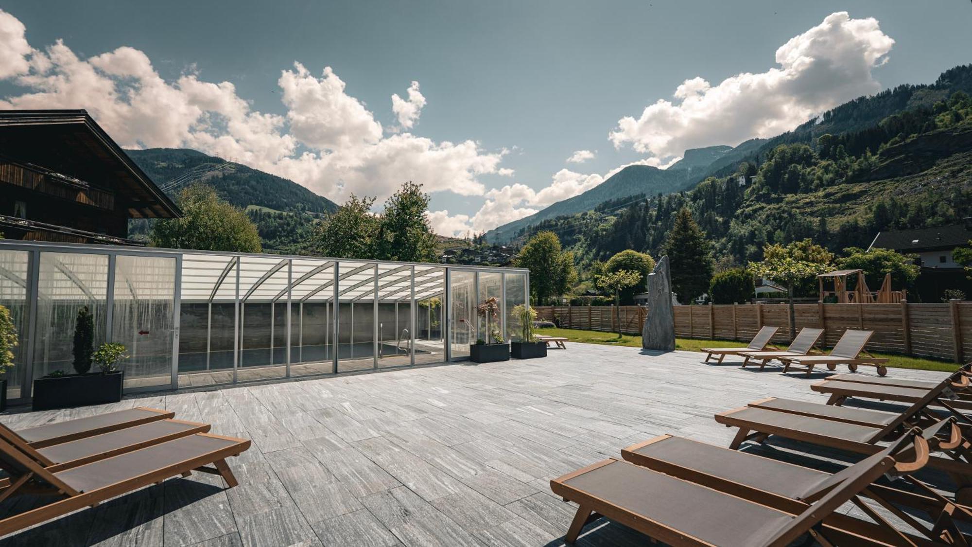 Apparthaus & Chalets Hofer Zell am Ziller Exterior photo