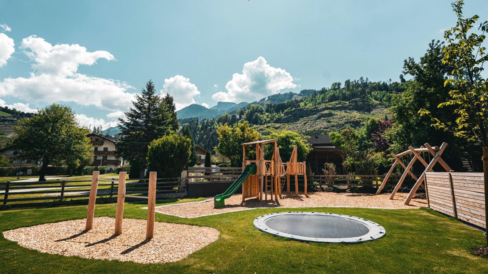 Apparthaus & Chalets Hofer Zell am Ziller Exterior photo