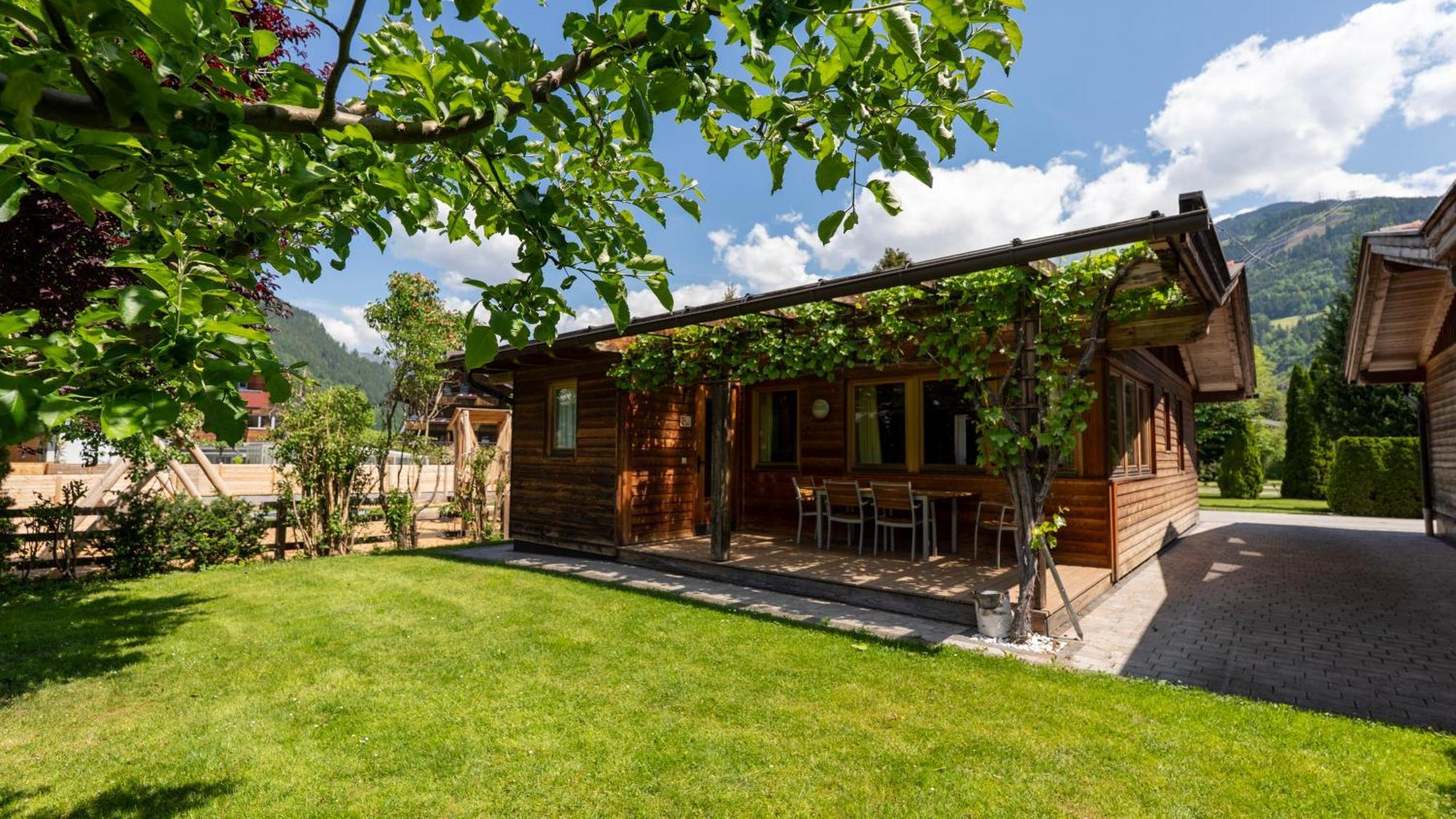 Apparthaus & Chalets Hofer Zell am Ziller Exterior photo