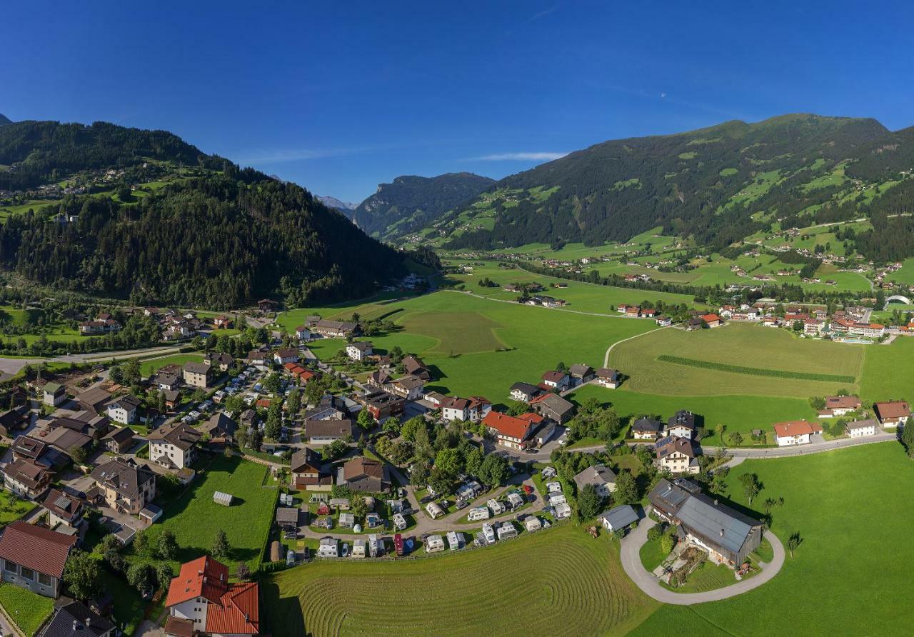 Apparthaus & Chalets Hofer Zell am Ziller Exterior photo